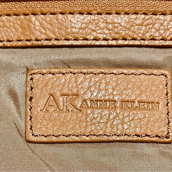 Elegant Anne Klein Cognac Leather Hobo Bag, Gold Hardware, 3 Interior Pockets - Picture 5 of 5